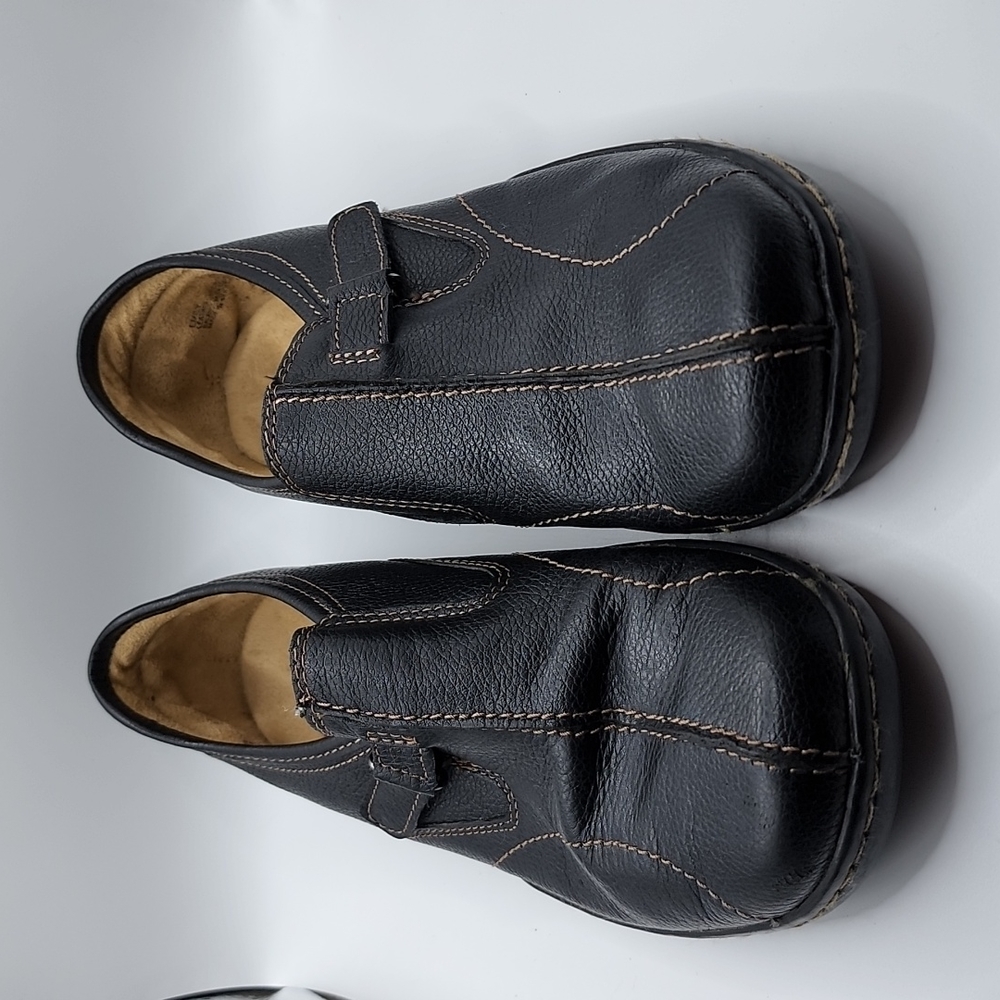 Dr Scholl's black leather size 8.5 clog